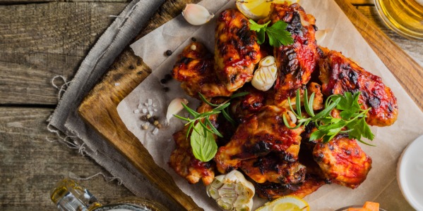 Jamajskie skrzydełka z kurczaka