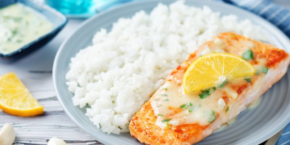 Łosoś z masłem cytrynowym