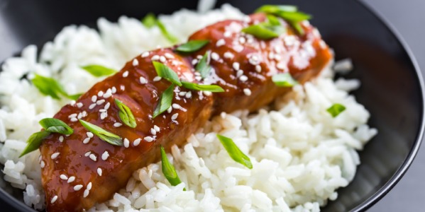 Łosoś z sosem teriyaki