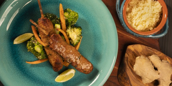 Orientalne kofty z brokułami i kaszą kuskus