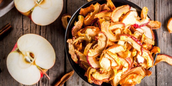 Pikantne chipsy jabłkowe