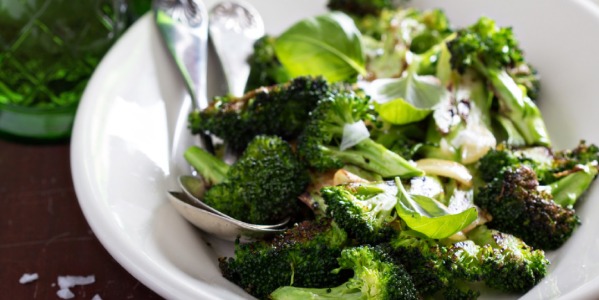 Pieczone brokuły z czosnkiem