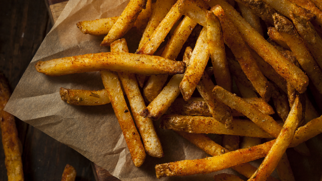 Francuskie frytki z przyprawą Cajun